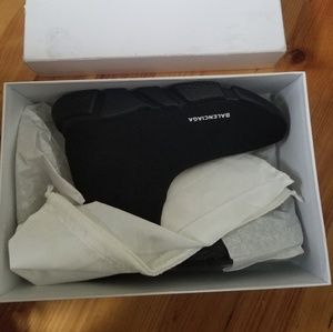 Balenciaga speed trainers triple black